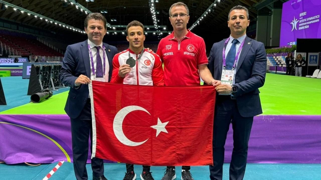 Milli sporcu Adem Asil bronz madalya kazandı